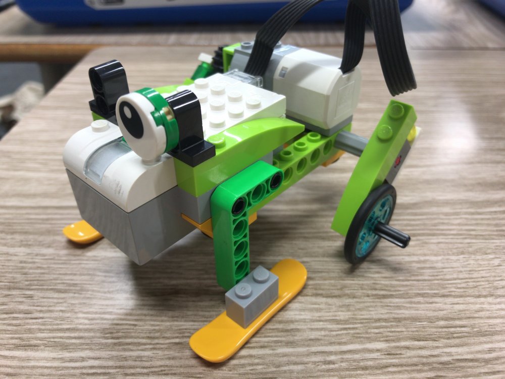 カエルロボットをつかってギアをまなぼう！ロボット教室ふじみ野校の生徒さんがカエルロボットを作ってくれました！