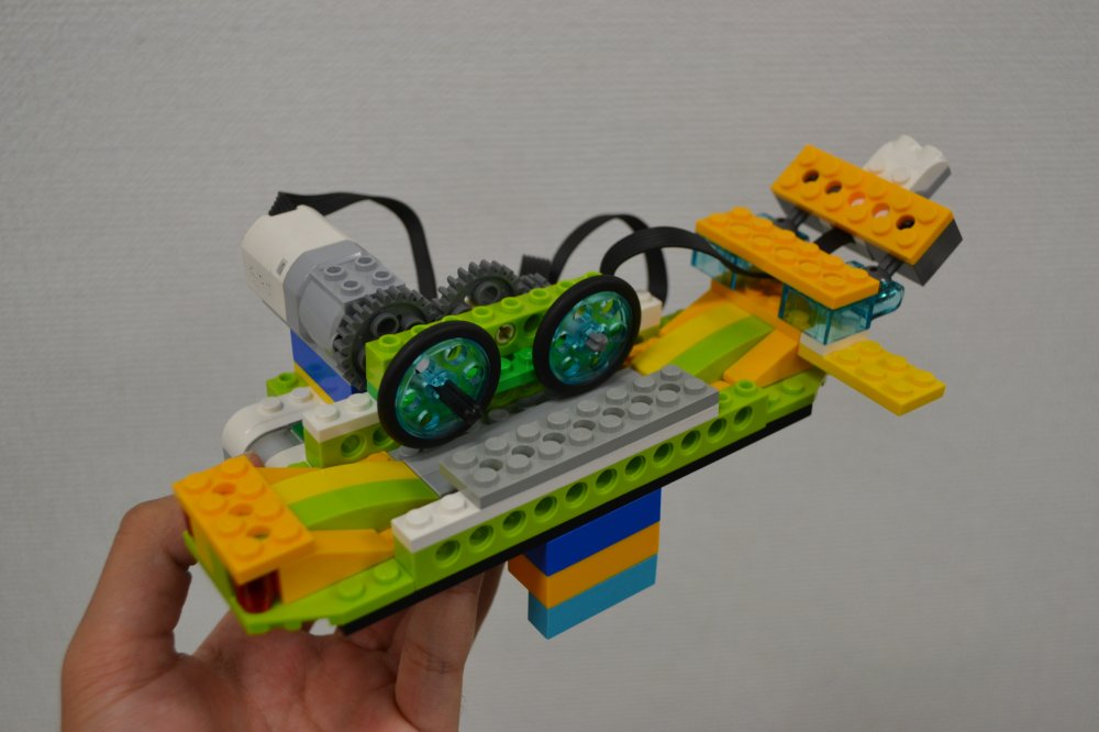 南古谷から富士見市のロボット教室に通ってくれている生徒さんがチケットマシンを作りました。