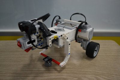 ロボット教室ふじみ野校でお散歩ができるペットロボットを作りました！