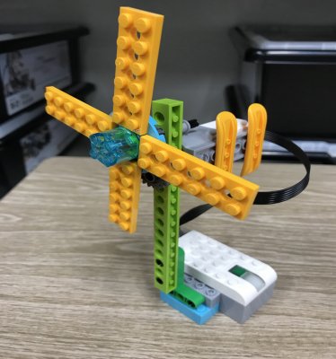 ロボットで身近な家電製品を再現！ロボット教室ふじみ野校でせんぷうきをつくりました！